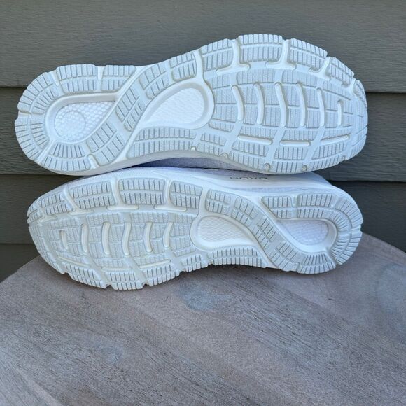 Under Armour Hovr Intake 6 Mens Sneakers Size 10 White Running 3026134-101 New - Picture 9 of 14